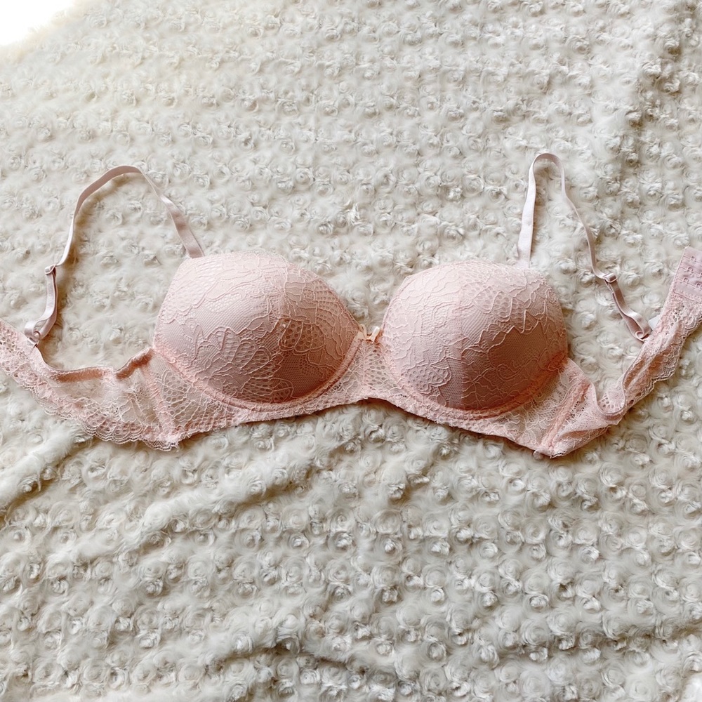 NEW Adrienne Vittadini Studio Lace Padded Sexy Blush Pink Delicate Bra 38C